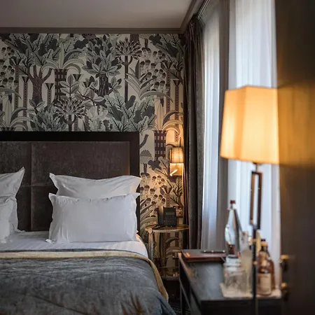 The One Alma Parigi