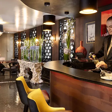 The One Alma Parigi