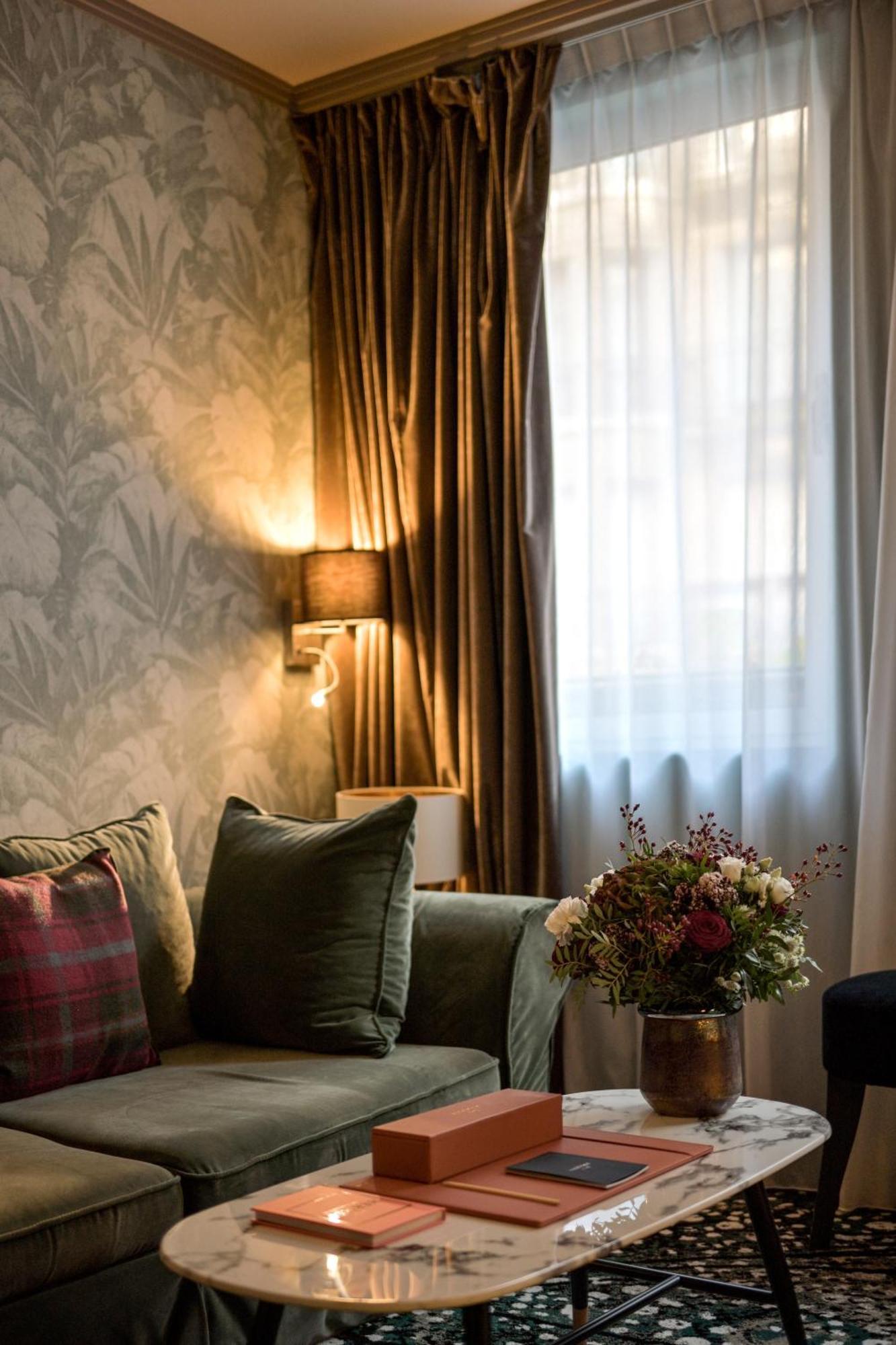 Hotel The One Alma Paris