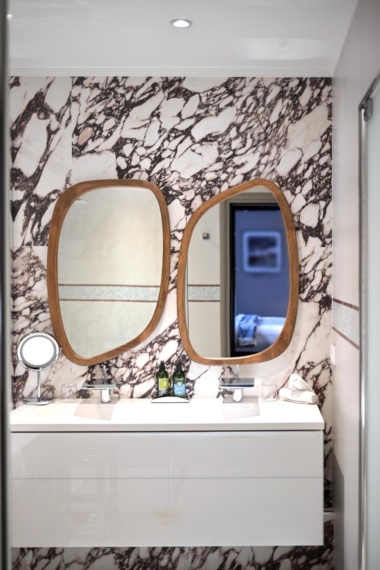 The One Alma 5* Paris